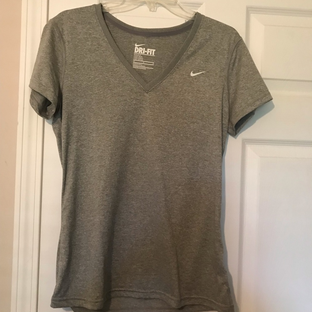 Gray Nike Dri-Fit V Neck t-shirt women’s medium NWOT